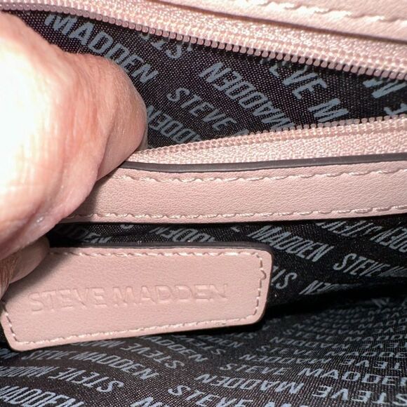 Steve Madden Blush Bmarcie Cross Body Bag - Picture 4 of 5
